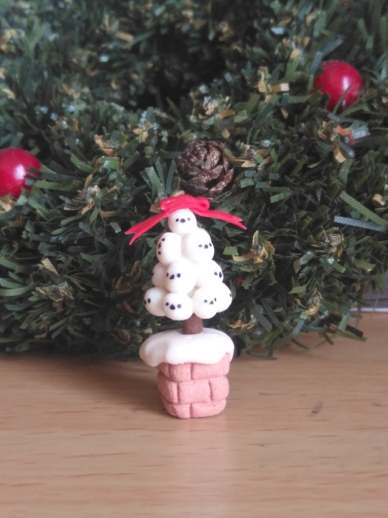 シマエナガだらけの小さなホワイトツリー