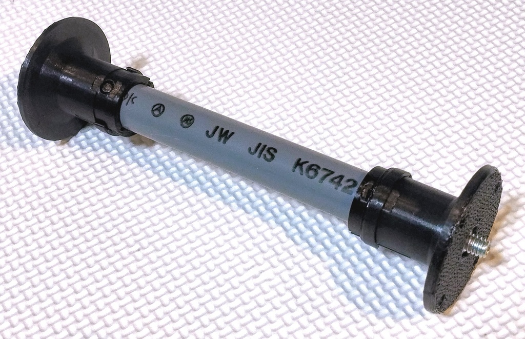 トラッカー設置用塩ビ管