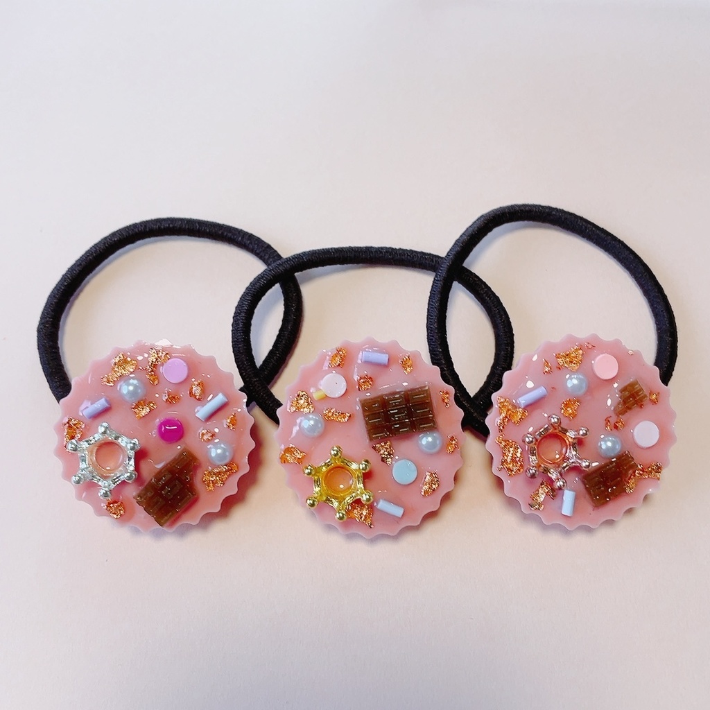 とろけるスイーツアクセサリー(プラリネチョコレート♯カッパークラウンモチーフ×ストロベリーチョコレート)ヘアゴム