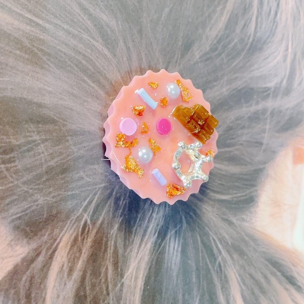 とろけるスイーツアクセサリー(プラリネチョコレート♯カッパークラウンモチーフ×ストロベリーチョコレート)ヘアゴム