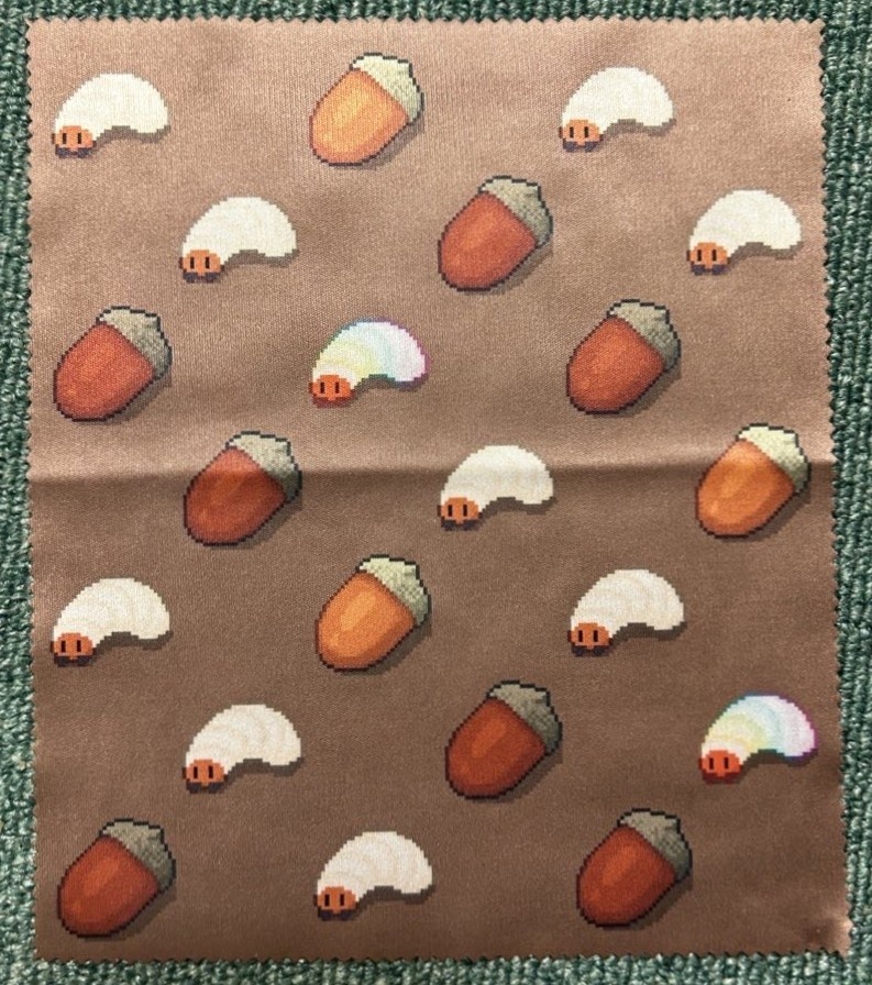 レインボーどんぐり虫の眼鏡拭き