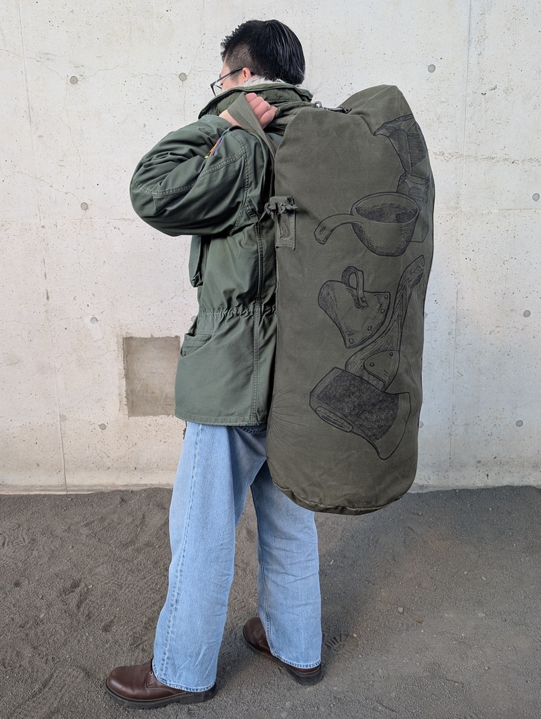 トレンチアートダッフルバッグ 「Going on an adveture」