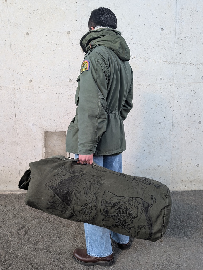 トレンチアートダッフルバッグ 「Going on an adveture」
