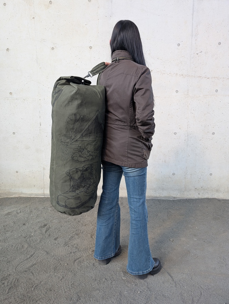 トレンチアートダッフルバッグ 「Going on an adveture」