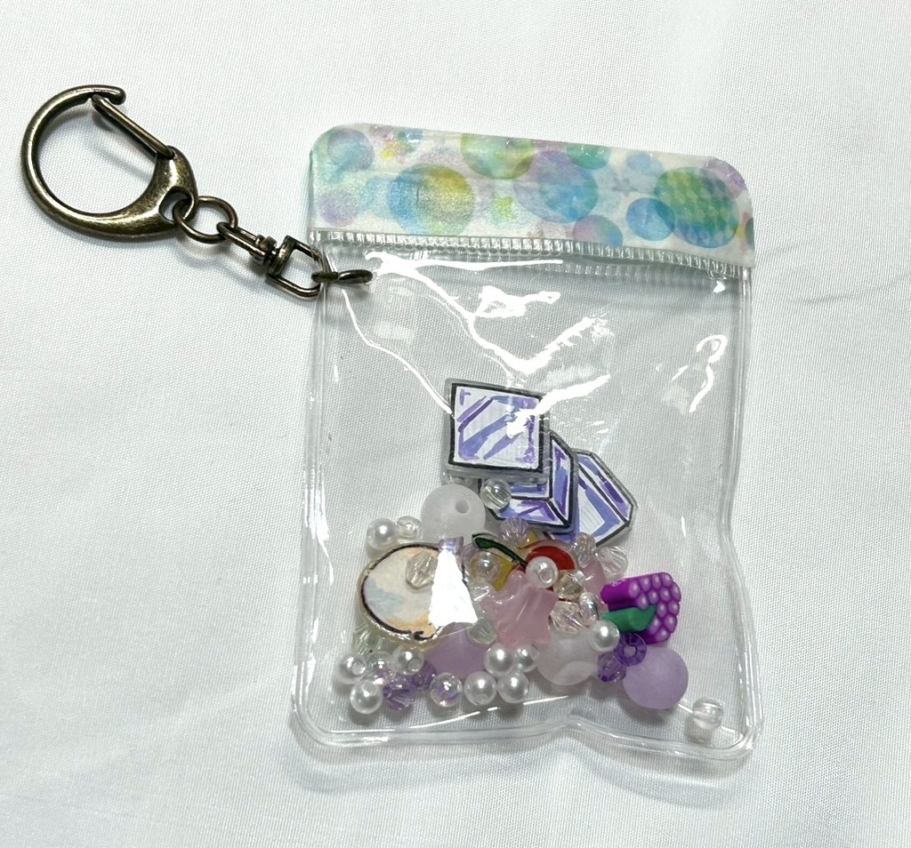 【ハンドメイド】クリームソーダモチーフ シャカシャカチャーム