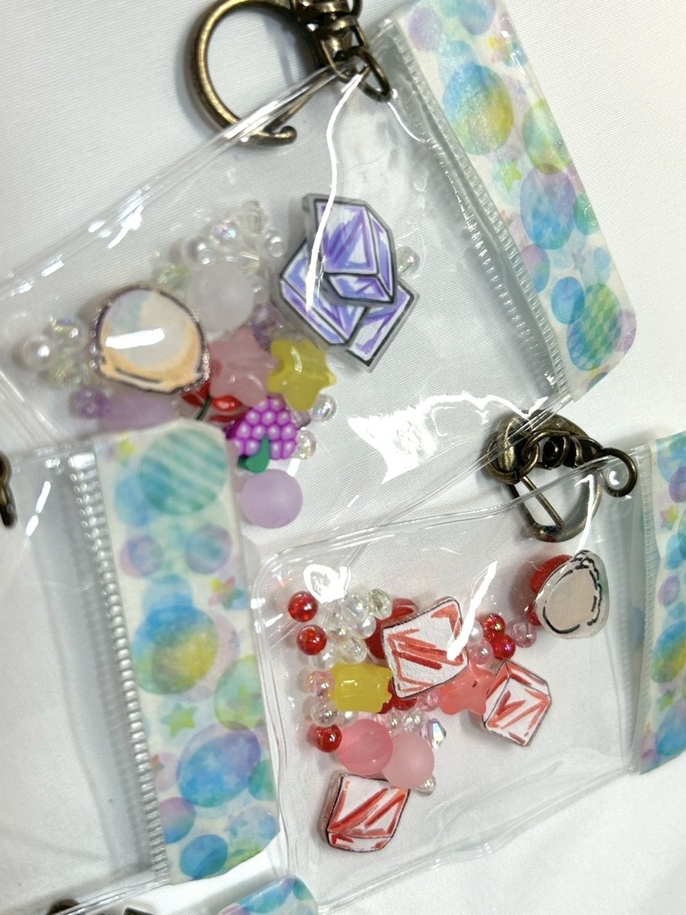 【ハンドメイド】クリームソーダモチーフ シャカシャカチャーム