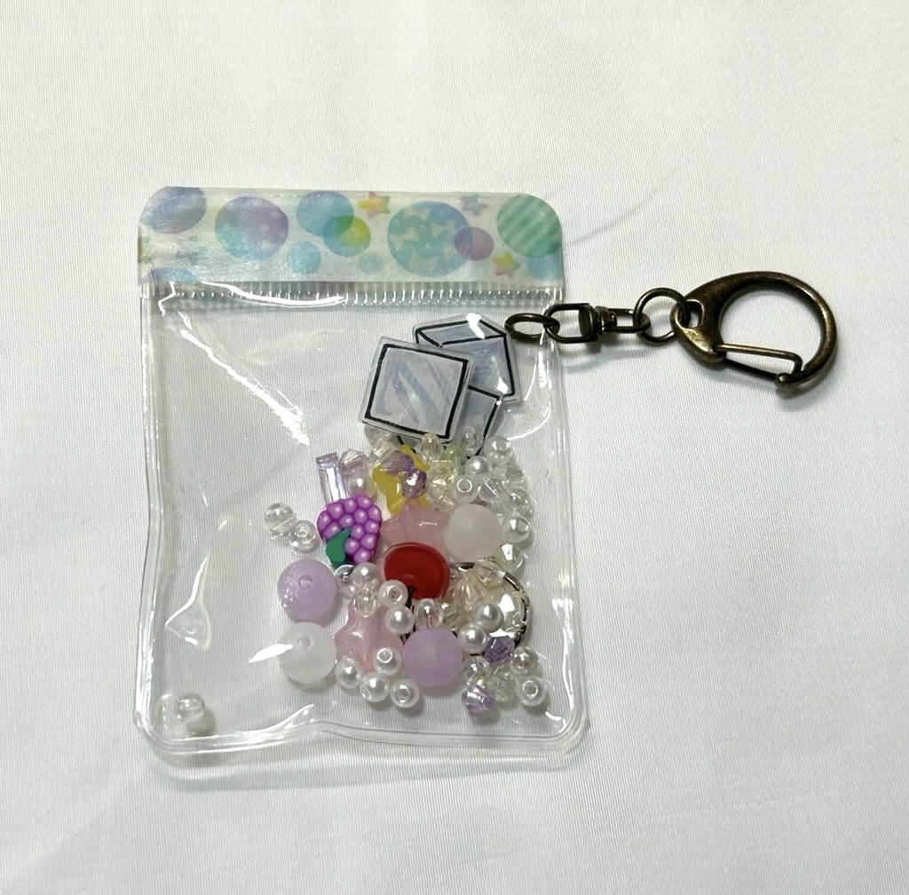 【ハンドメイド】クリームソーダモチーフ シャカシャカチャーム
