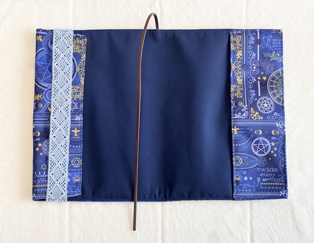 【サイレント・ウィッチイメージ】ブックカバー ブルー×ブルー