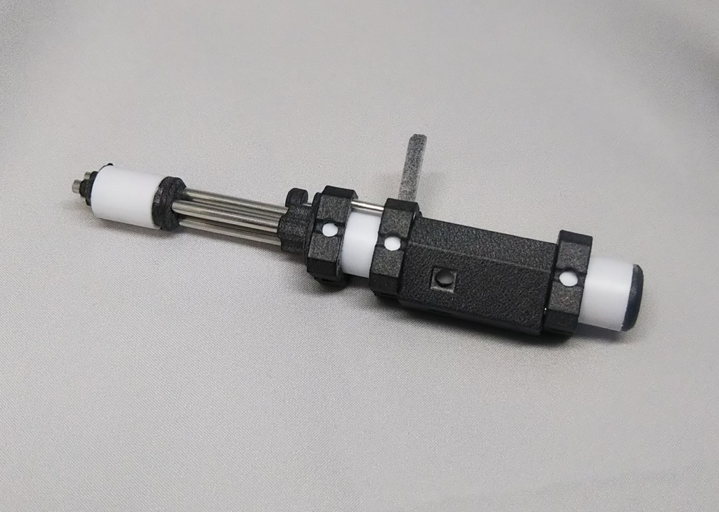 ショートバレル 〔PBテイル〕ガトリングガン(組み立て済・無彩色)