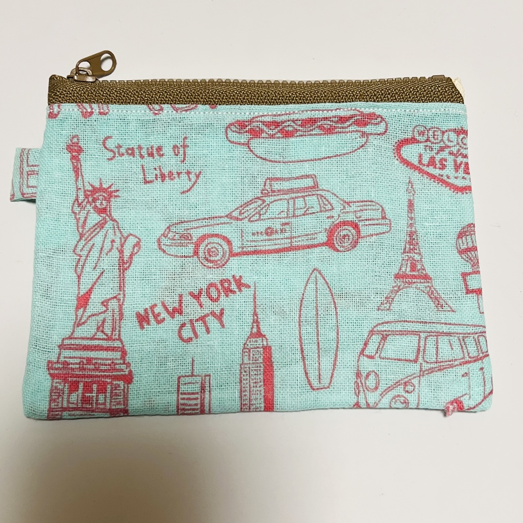 イナウサ ポーチ