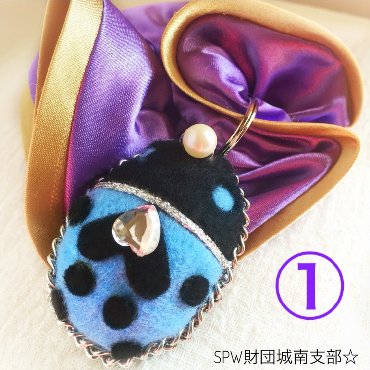 ジョジョの奇妙な冒険「キーホルダーにもなるジョルノの幸せシュシュ」