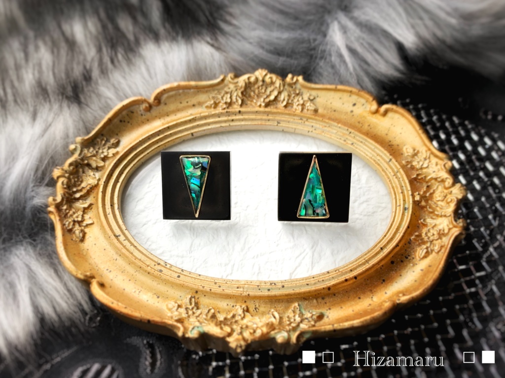 源氏・御手杵 スクエアシェルのイヤリング・ピアス