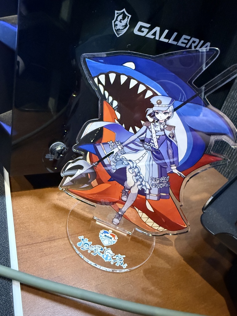 100mm × 140mm　アクリルスタンド