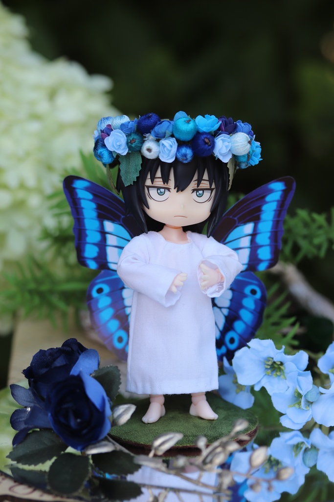 小人の花冠（世界一美しい蝶）オビツ11サイズ　布花