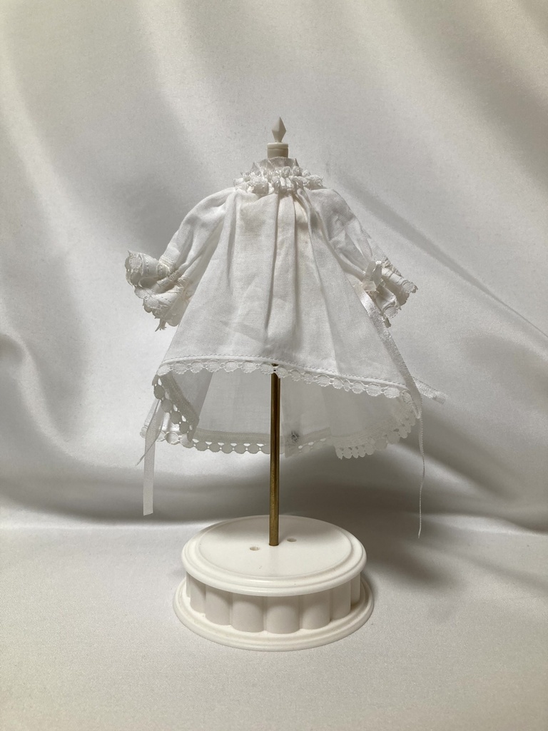 フィッシュテールトップス