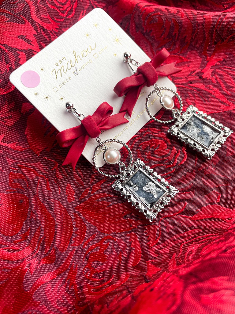 【HZBN/Vaggie】ハズビンホテル ヴァギー・額縁イヤリング(ピアス変更可)【イメージアクセ】