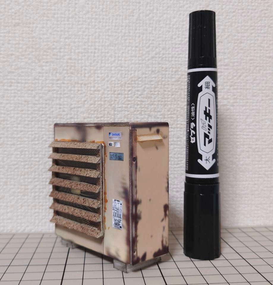 1/12スケール　大型室外機(フードあり)