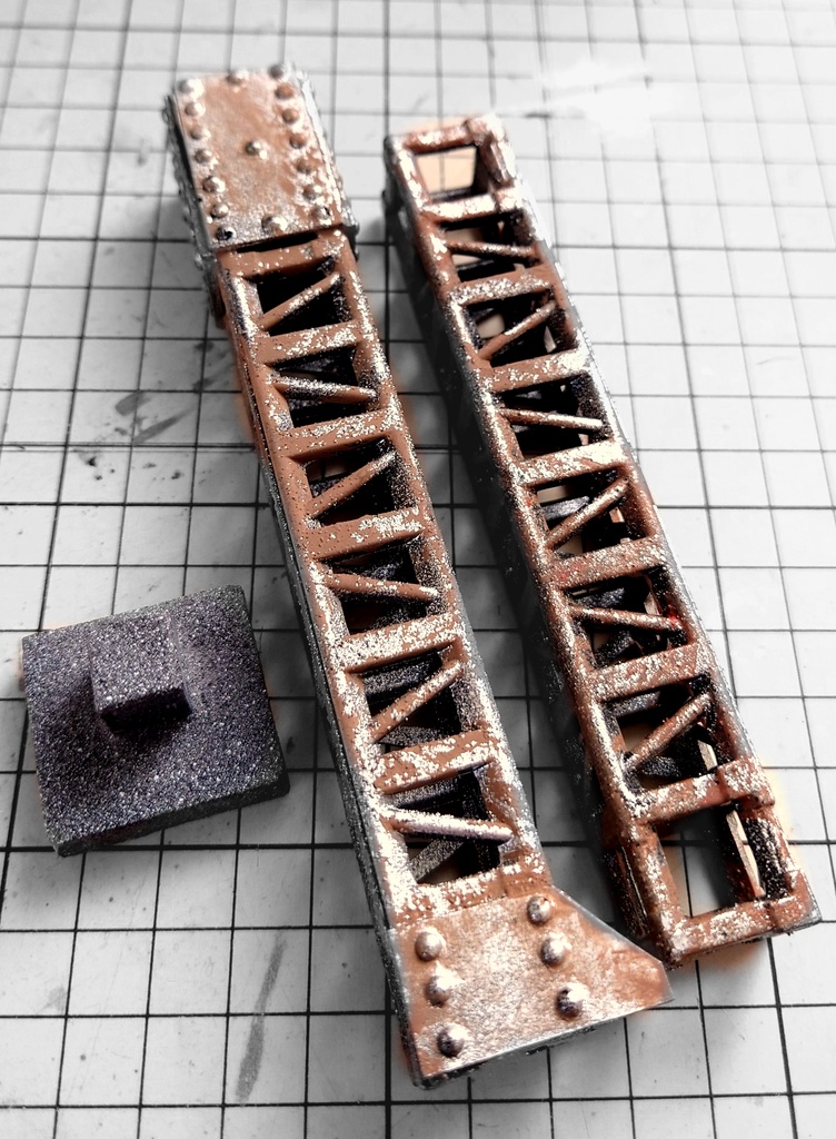 1/12スケール 錆び鉄柱