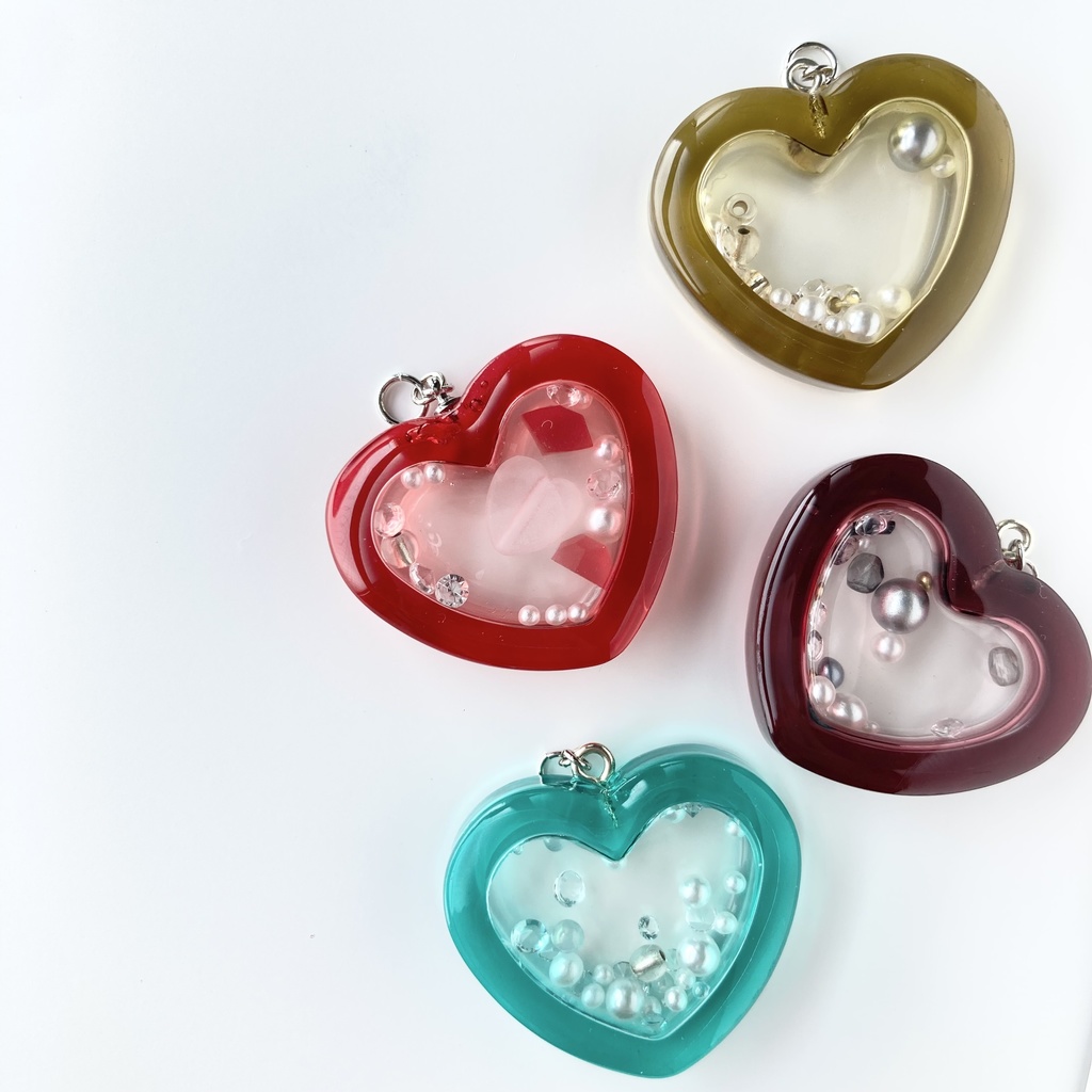 【ハートの中のきもち】レジンシェイカー（全4色/金具4種）