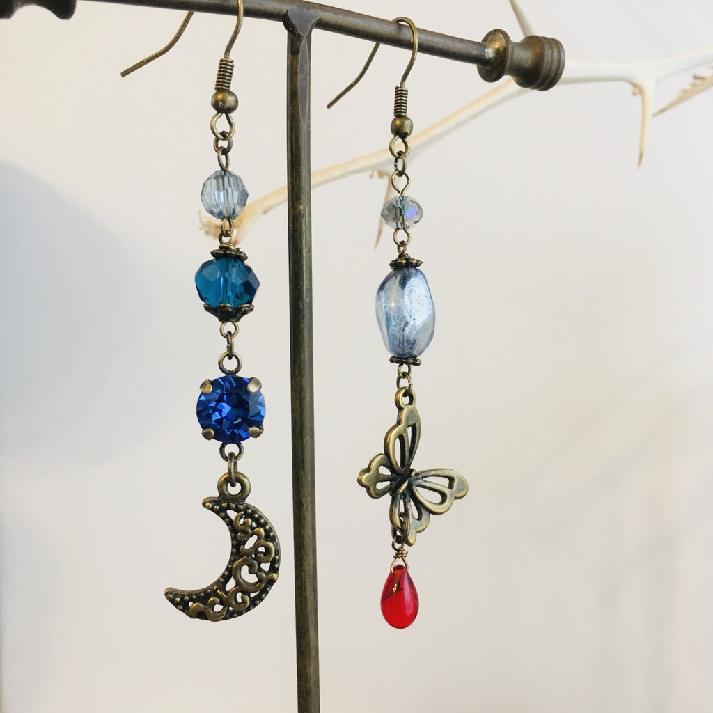 イケメンヴァンパイア　アーサー　月　グレーブルー　ピアス　イヤリング