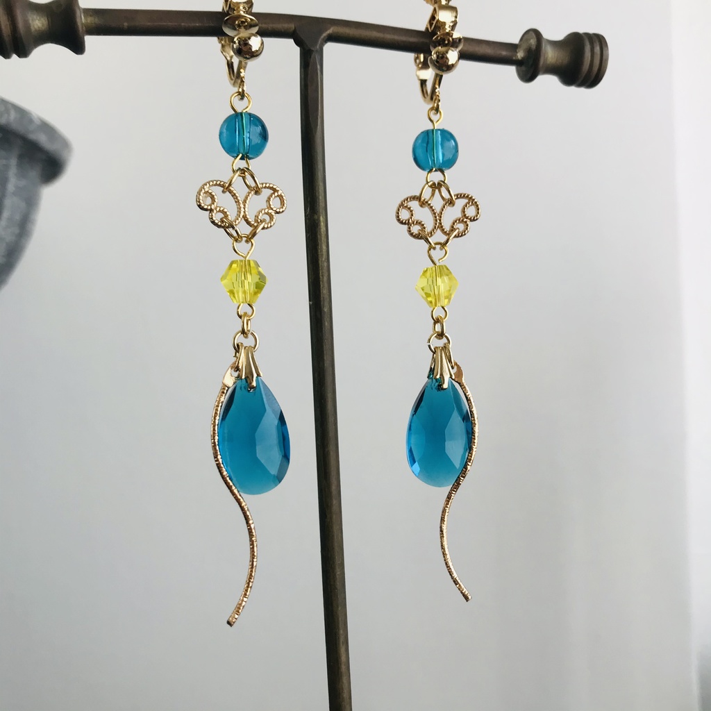 ツイステ リーチ兄弟 アズールブルー カットドロップ ピアス イヤリング