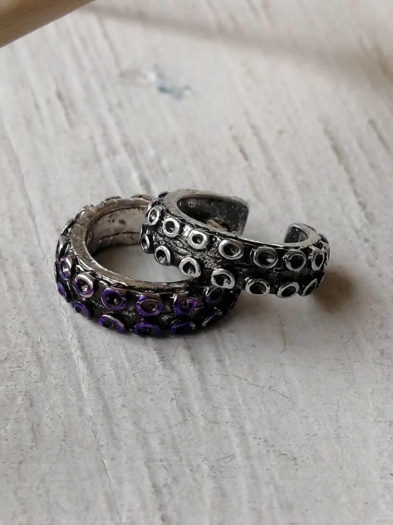 再再販 ツイステ オクタヴィネル 蛸 吸盤 イヤーカフ