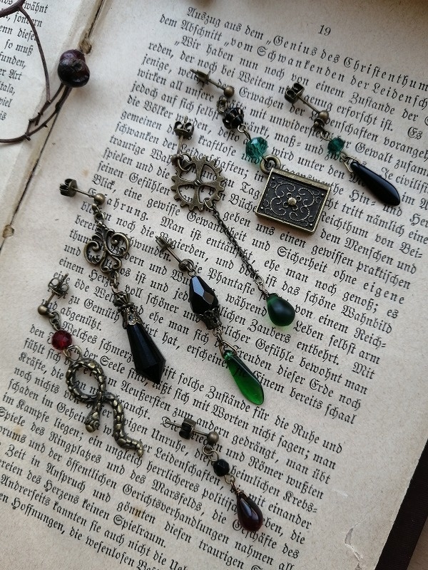 再再販 7本セット ハリーポッター スリザリン 蛇 ピアス イヤリング