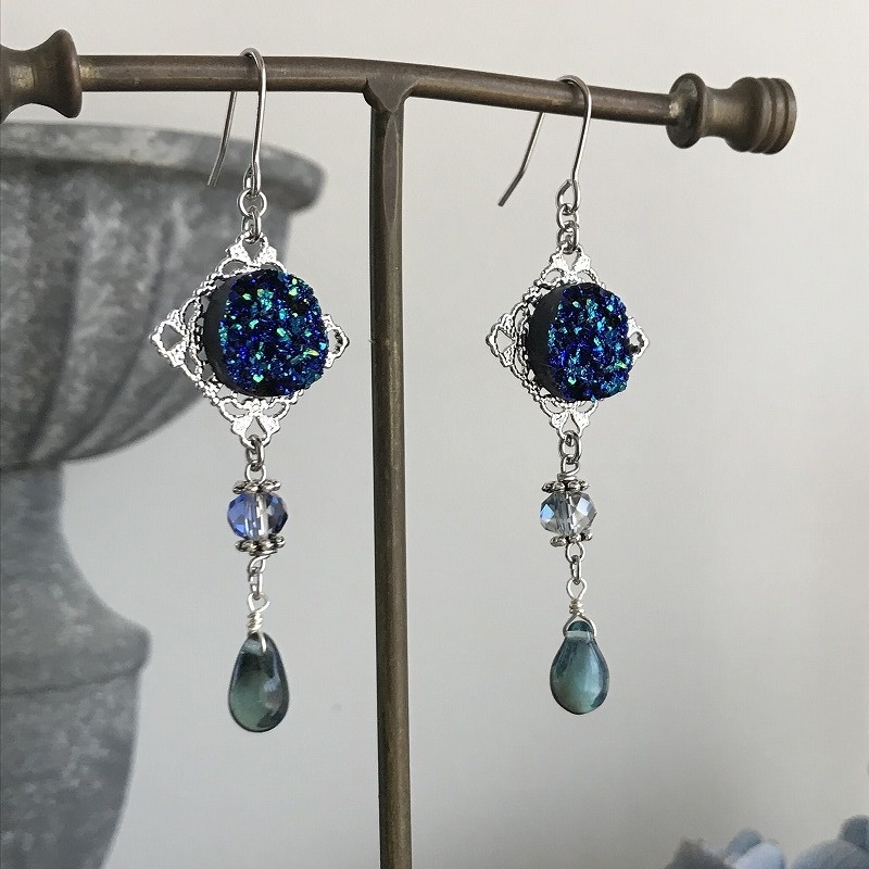 夜の魔術部 天体観測 冥王星 かけら ピアス イヤリング