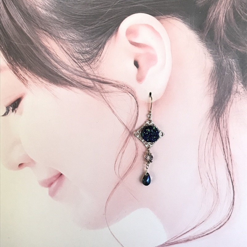 夜の魔術部 天体観測 冥王星 かけら ピアス イヤリング