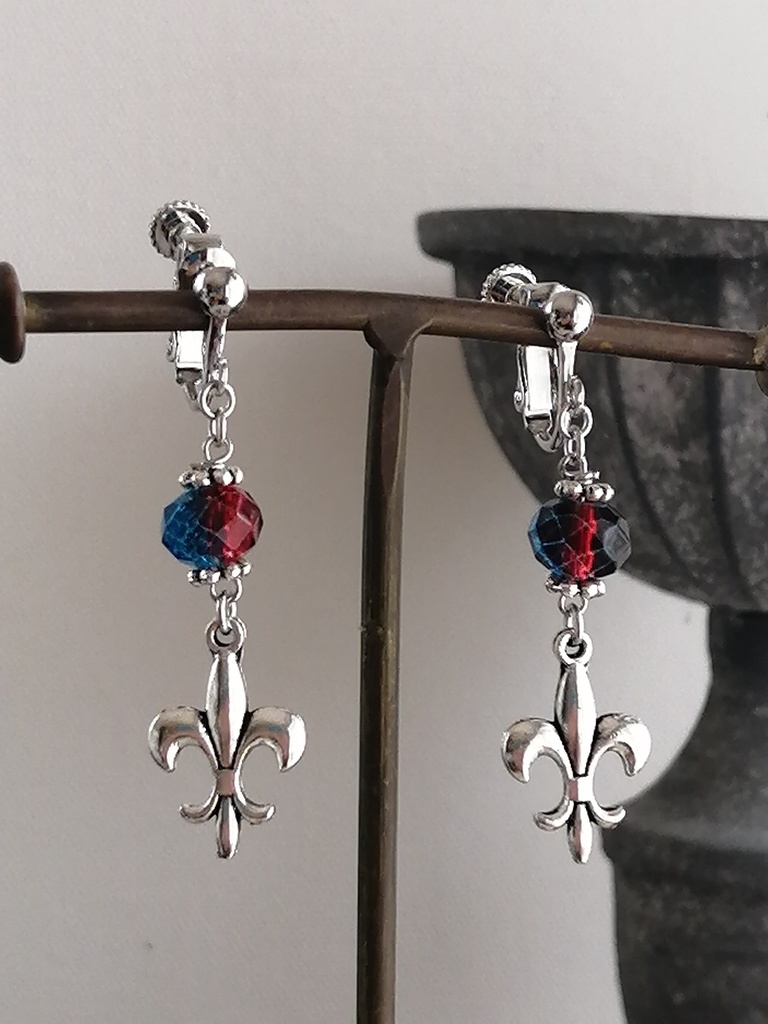 再販 イロアソビ 赤と青 バイカラー ボタンカットガラス ピアス イヤリング