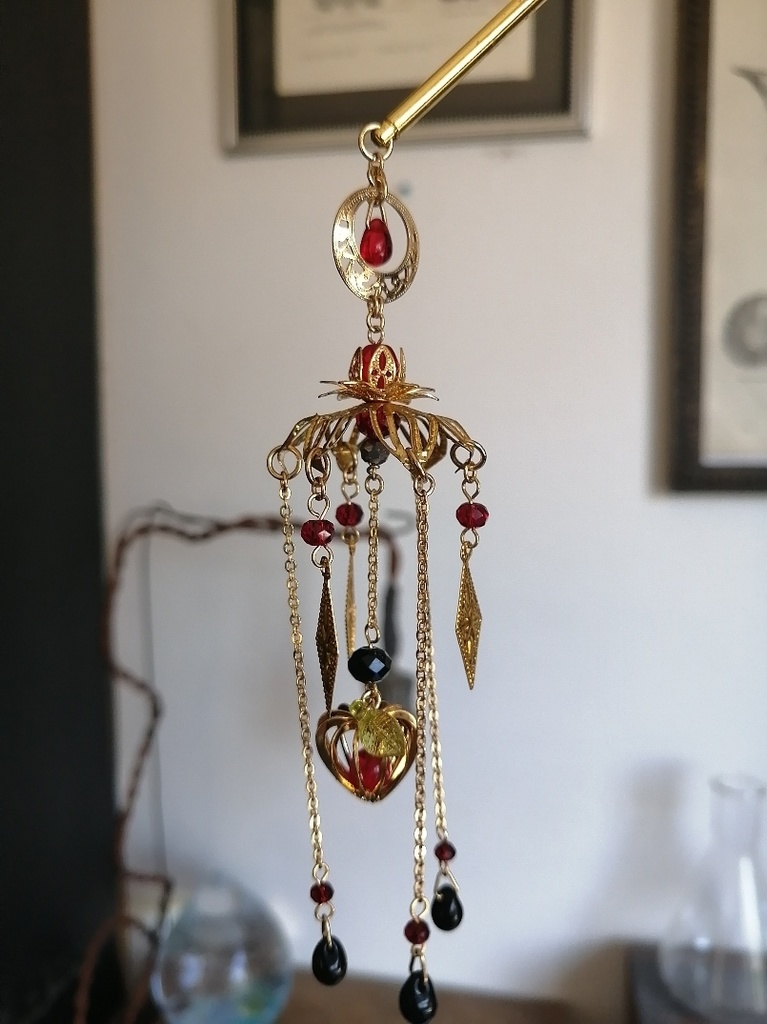 鬼灯の冷徹 手毬屋 しゃらしゃら 黒ガラス 鬼灯 かんざし 簪