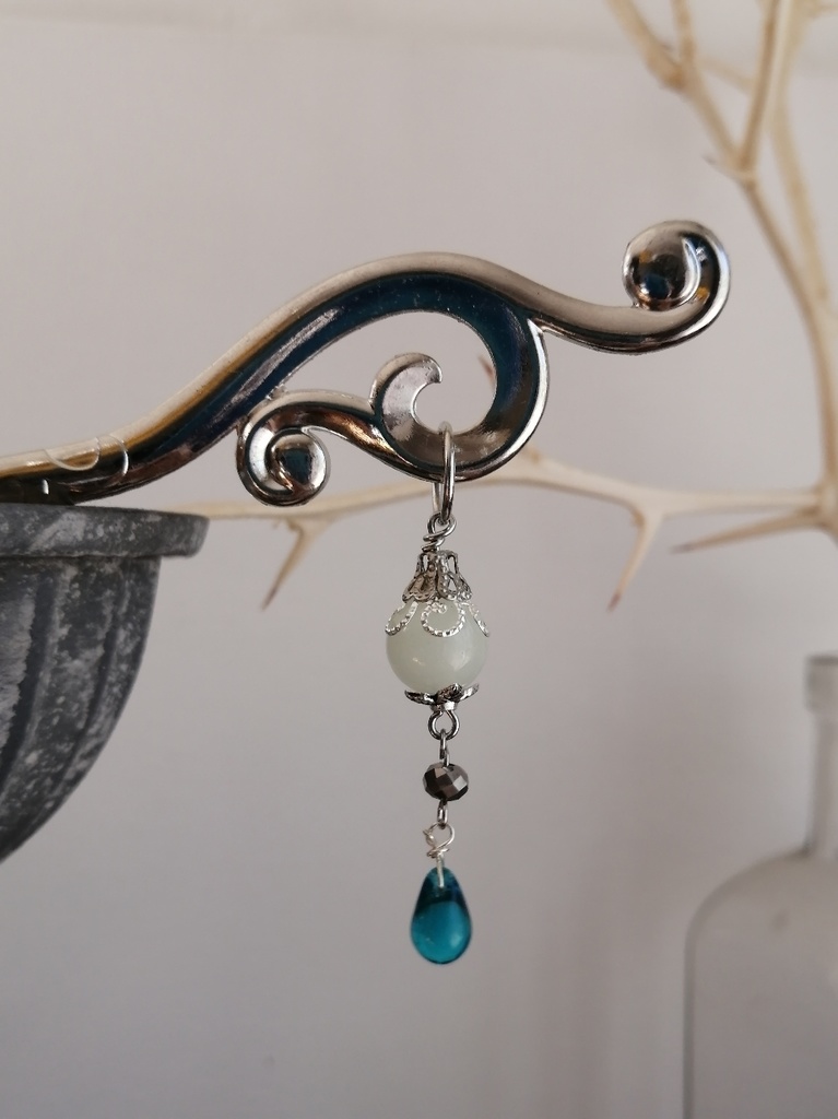 再販 手毬屋 ほんのり光る 夜光ガラス 銀 装飾かんざし