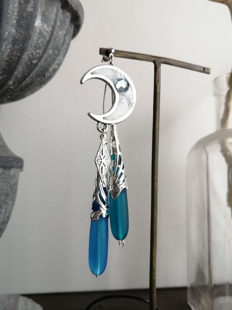 再再再販 FF14 月 レアチェコガラス メネフィナ ピアス イヤリング