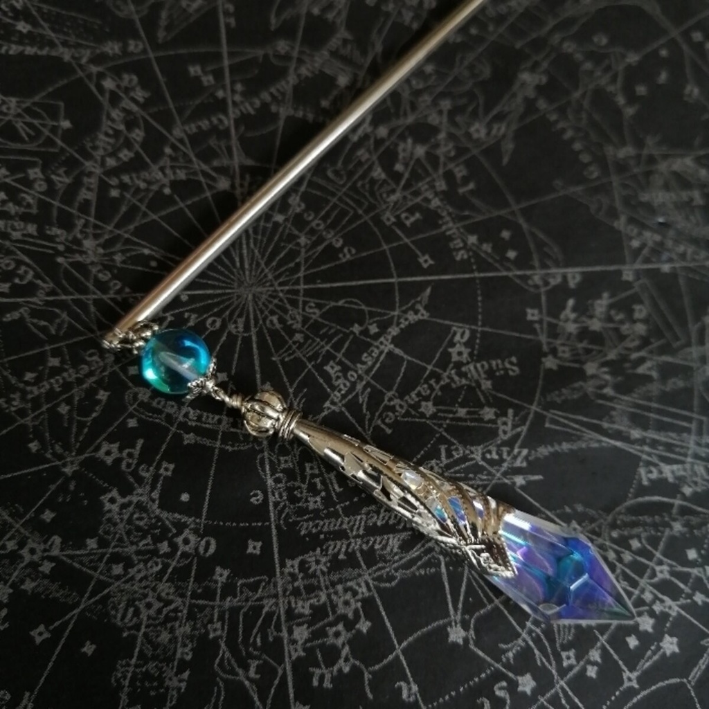 再再販 夜の魔術部 オーロラ クリスタル ガラス 簪 幻想の光
