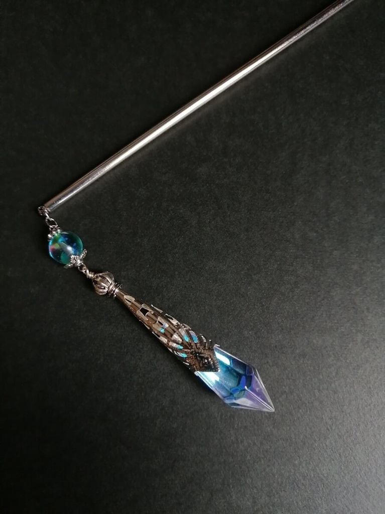 再再販 夜の魔術部 オーロラ クリスタル ガラス 簪 幻想の光