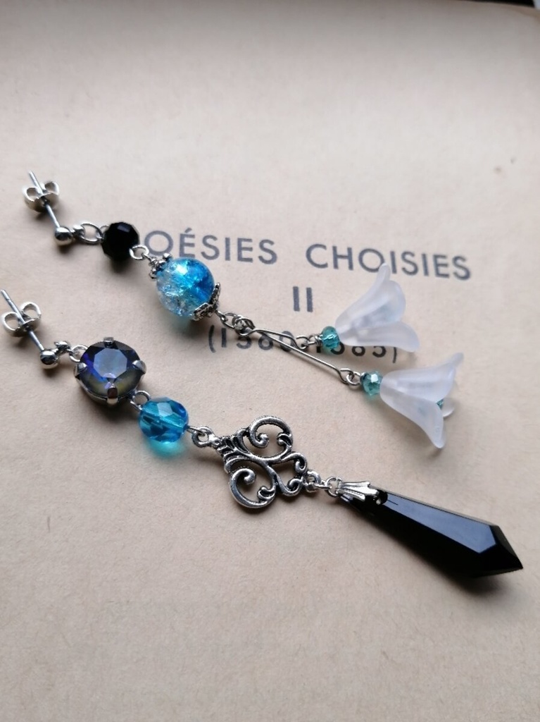 ツイステ ゴスマリ イデア 二輪の百合 ピアス イヤリング