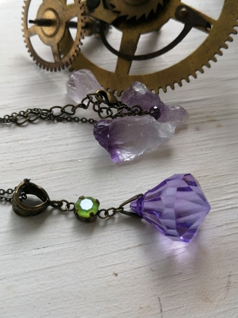 ツイステ マレウス 大粒アクリルクリスタル スワロフスキー ネックレス