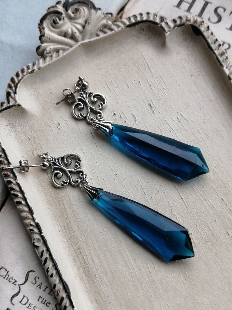 ドイツ製 ヴィンテージアクリル カプリブルー ピアス イヤリング イロアソビ