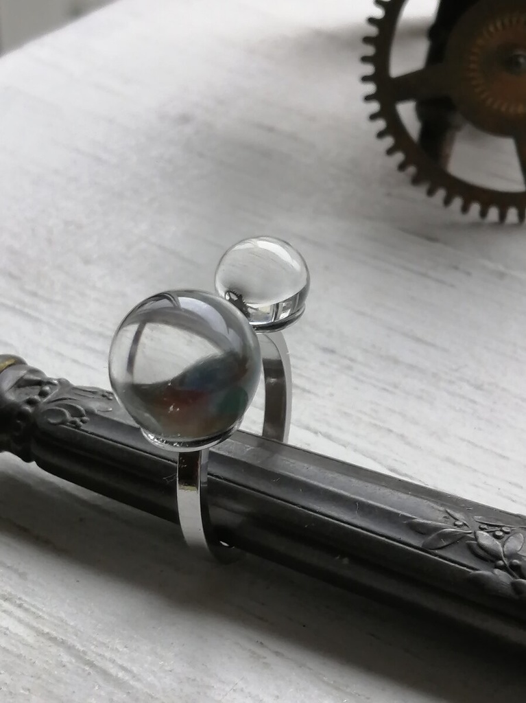 イロアソビ レアガラス 夕焼け空を映した水しずくのリング 指輪