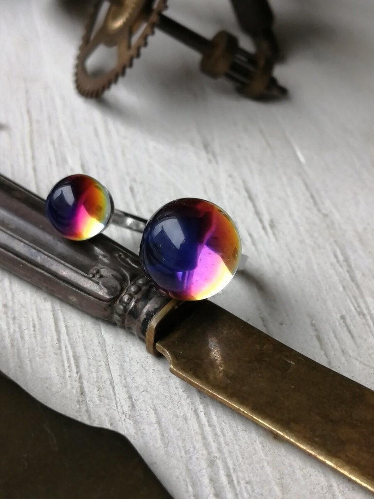 イロアソビ　レアガラス　夕焼け空を映した水しずくのリング　指輪