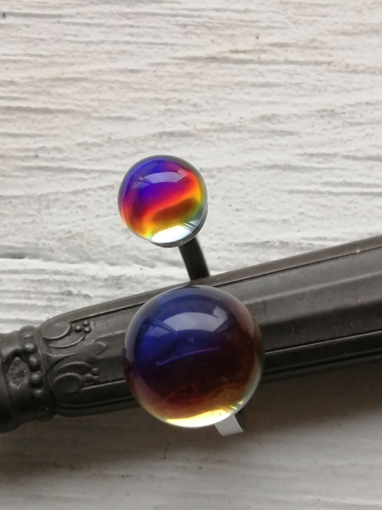 イロアソビ レアガラス 夕焼け空を映した水しずくのリング 指輪