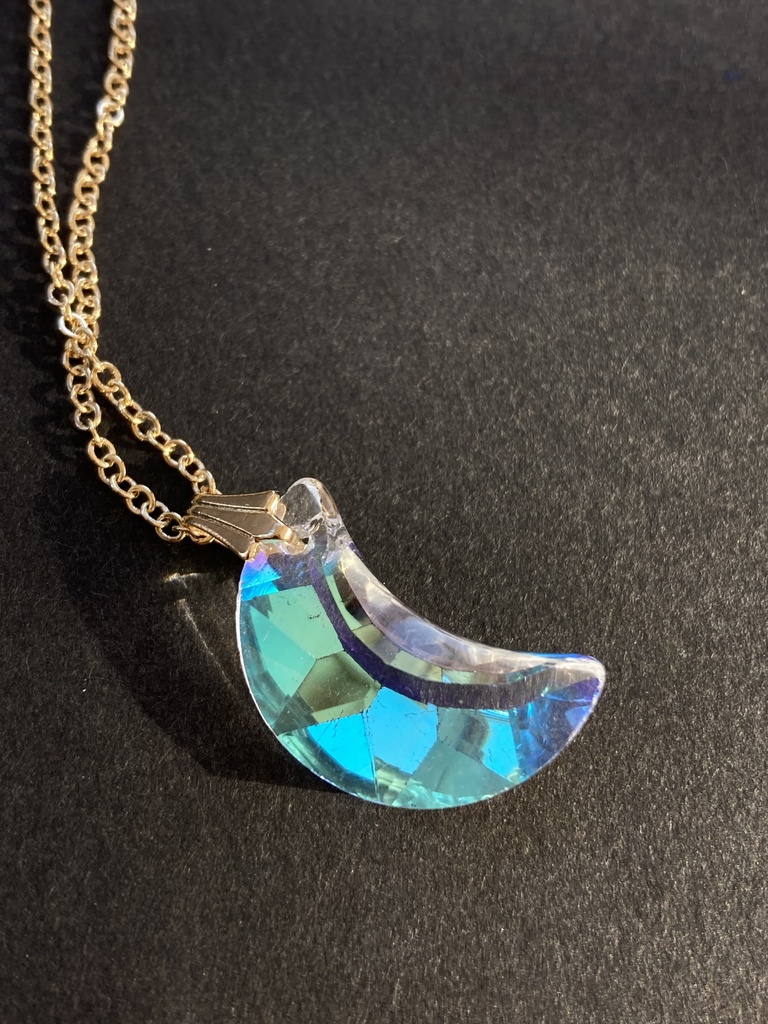 イロアソビ オーロラムーンのガラス ネックレス