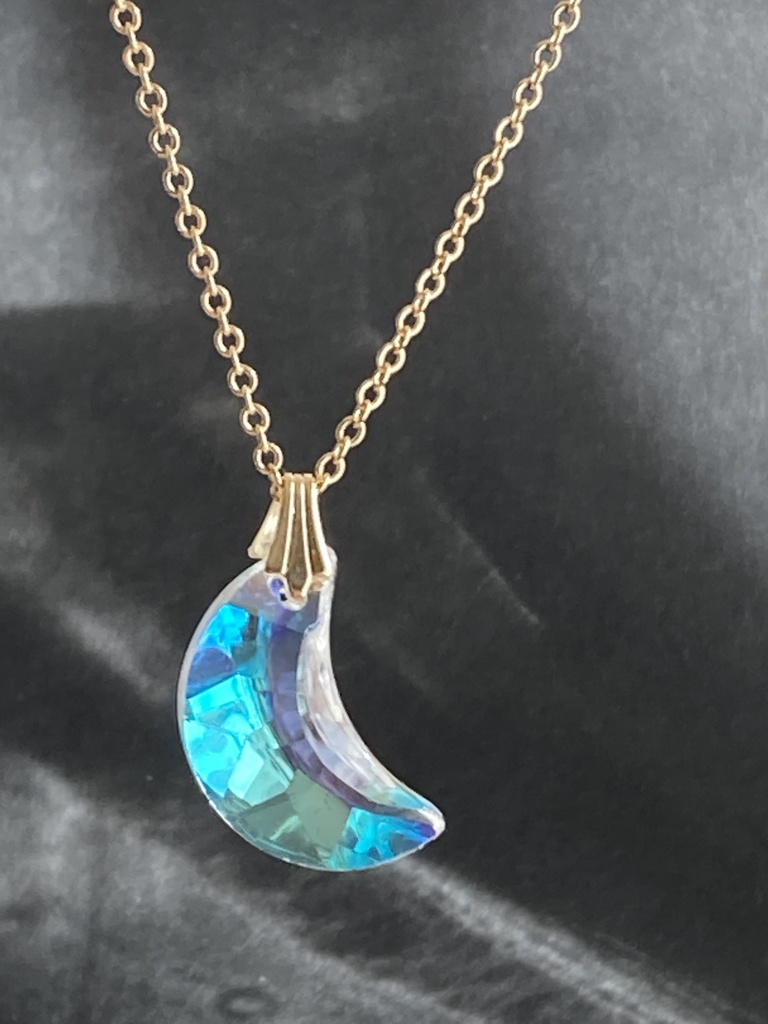 イロアソビ オーロラムーンのガラス ネックレス