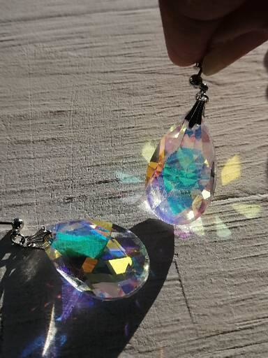 テンション上がる オーロラきらきら クリスタルガラス ピアス イヤリング