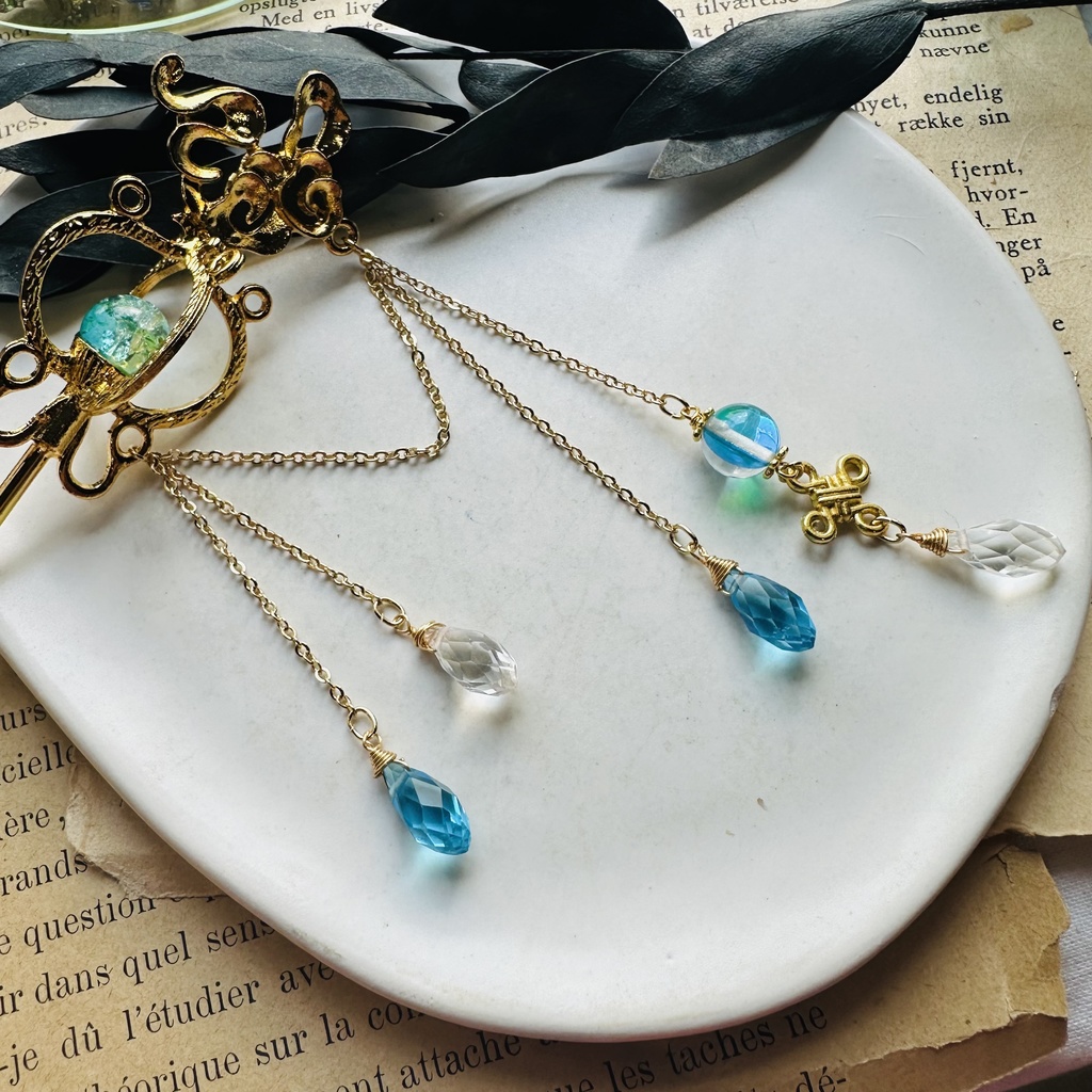 イロアソビ★ 水色ガラス　シャラシャラ　かんざし　