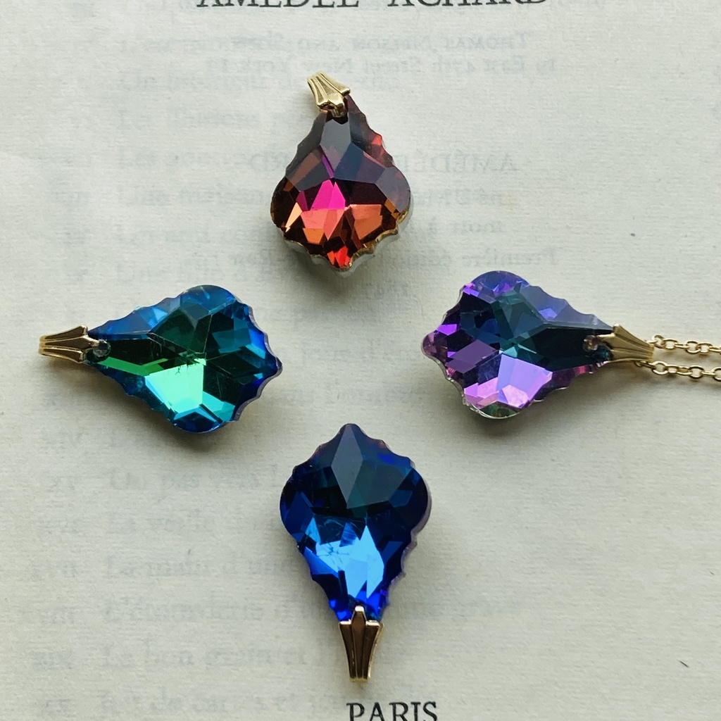 夜の魔術部 マルチカラー デザインカットガラス ネックレス 3色からお選びください