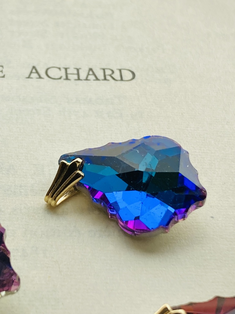 夜の魔術部 マルチカラー デザインカットガラス ネックレス 3色からお選びください