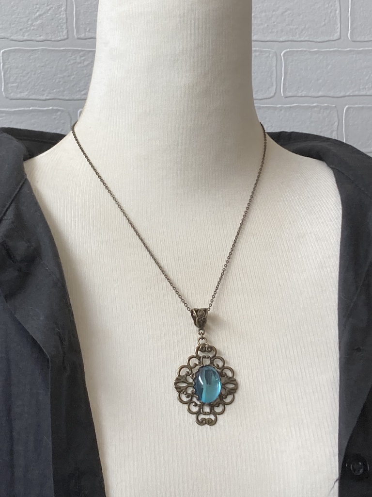 大粒 ブルーカボション 楕円 オーバル ネックレス 夜の魔術部