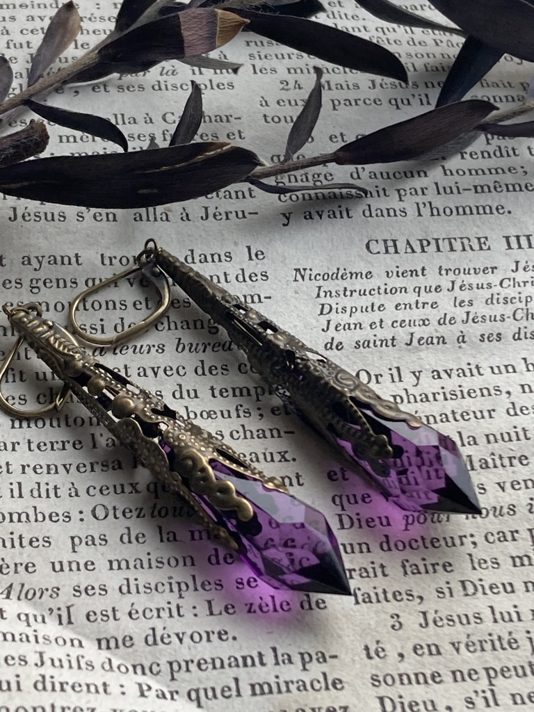 再再再販 夜の魔術部 紫 アクリルシャンデリア ピアス イヤリング