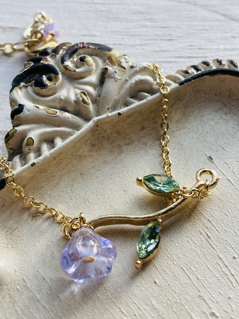 イロアソビ　アレキサンドライトのお花　ガラス　ブレスレット　ネックレス変更可能